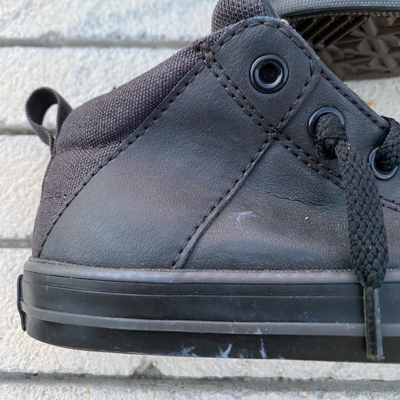 Converse Chuck All Black Mids - Picture 6 of 7